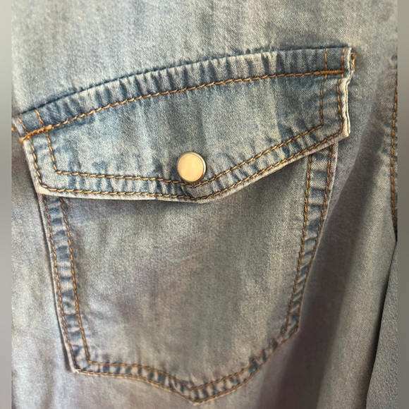 New Look denim shirt jacket. Light blue, size UK 16 - Picture 4 of 5